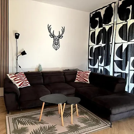 Modern Flat , Quiet Area Ideal For Family * Warszawa