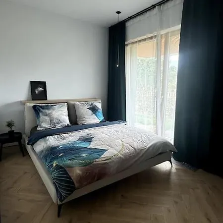 Modern Flat , Quiet Area Ideal For Family Apartment *