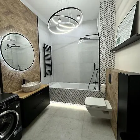Apartment Modern Flat , Quiet Area Ideal For Family *